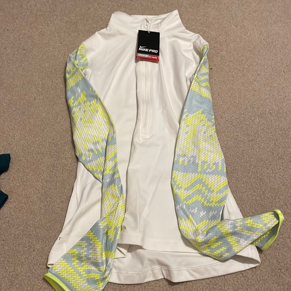 Nike pro pullover brand new